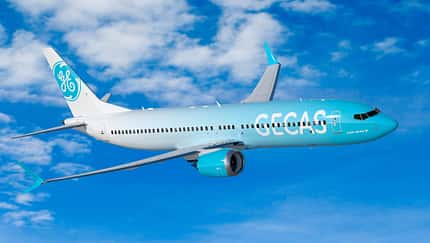 Boeing 737-8 in den virtuellen Farben des Leasingunternehmens GECAS.