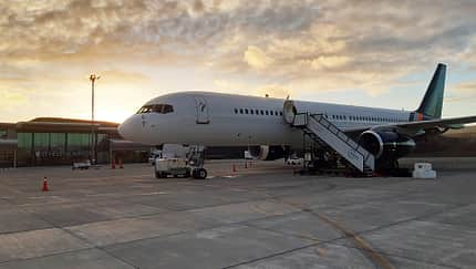 Der bislang größte Jet, der auf St. Helena landete