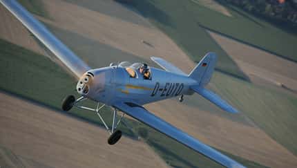 Bücker Student fliegt wieder