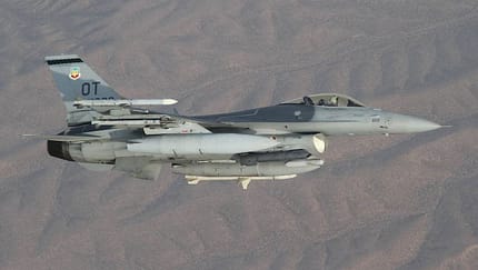 Lockheed Martin F-16 der US Air Force, stationiert auf der Nellis AFB.