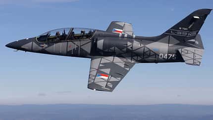 Die Aero Vodochody L-39NG hat im September 2020 ihre militärische Zulassung nach EMAR-Richtlinien erhalten. 