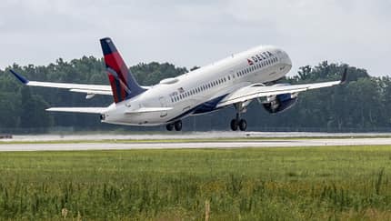 Delta, A220-300, Mobile,