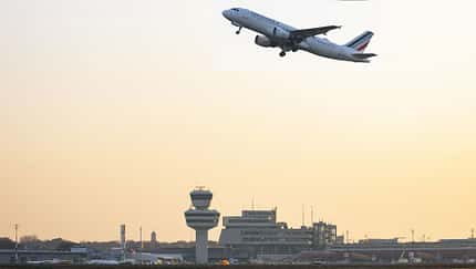 Letzter Start eines Verkehrsflugzeugs in Tegel am 8. November 2020 - Air France A320 nach Paris.
