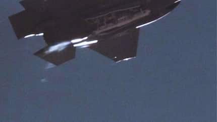 Die F-35A warf im August 2020 erstmals eine (Dummy-)Atombombe B61-12 ab.