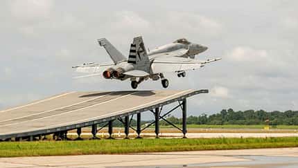 Boeing hat den Start der Super Hornet über eine Rampe in Patuxent River erprobt.