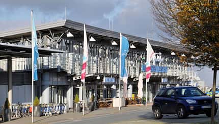 Der Flughafen Paderborn soll mit einer deutlich reduzierten Kostenbasis weitergeführt werden.