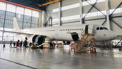Airbus A321 Frachterumrüstung bei ST Engineering.
