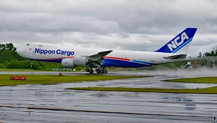 Jumbo Jet mit Tailstrike in Tokio