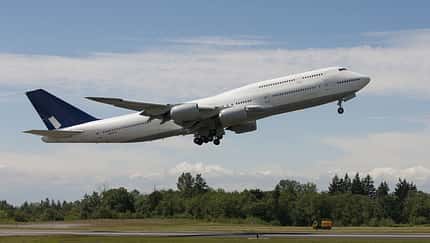 DLH LN 1435747-8i Takeoff

