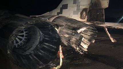 Betrunkener Autofahrer kracht in MiG-29