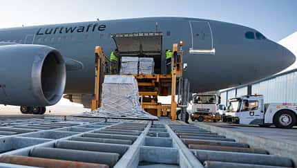 Ein A310 MRTT der Flugbereitschaft startete am 26. März 2021 um 10:30 Uhr mit Beatmungsgeräten nach Manaus.