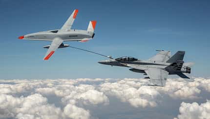Erstmals betankte die unbemannte Boeing MQ-25 eine F-18 der US Navy.