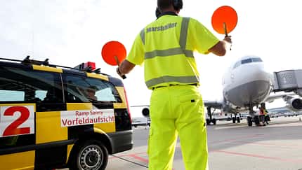 Zeit ist Geld: Was geschieht rund um das Flugzeug?