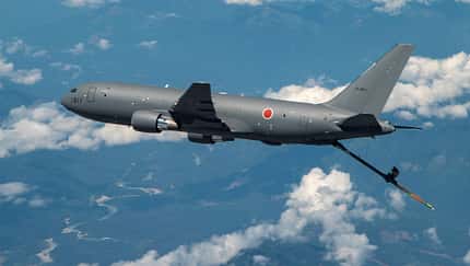 Boeing hat die erste KC-46A für Japans Luftstreitkräfte übergeben.