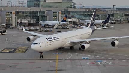 Lufthansa A340 in Frankfurt.