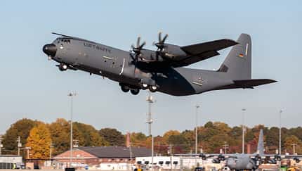 Erste C-130J für die Luftwaffe