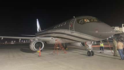 Suchoi zeigt den Superjet im Aurus-Style