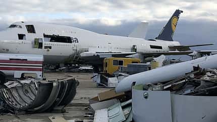 Ein Stück Lufthansa-Jumbo als Schlüsselanhänger