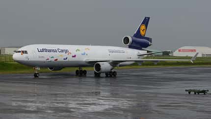 FedEx holt eine Lufthansa-MD-11F aus der Wüste zurück