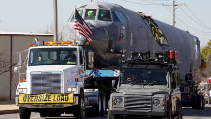 Eine B-52H Stratofortress wird bei Boeing in Oklahoma für Integrationstests neuer Systeme verwendet.