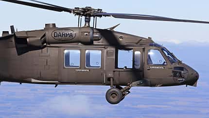 UH-60A der DARPA fliegt unbemannt mit ALISA-System.