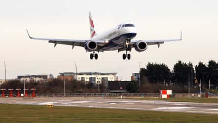 British Airways macht Piloten zu Flugbegleitern