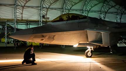 F-22 Raptor verlegen aus den USA nach Abu Dhabi