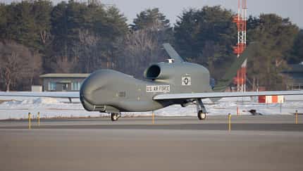 Northrop Grumman hat die erste RQ-4B Global Hawk für Japan nach Misawa überführt. 