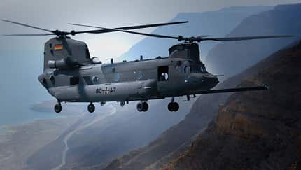 Boeing CH-47 in den Farben der Luftwaffe.