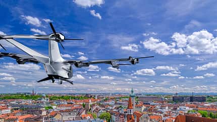 CityAirbus NextGen im Flug über München.