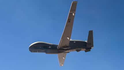 Northrop Grumman RQ-4D der NATO, stationiert in Sigonella.