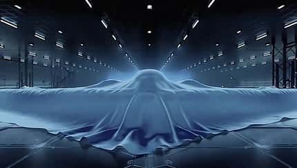 Chinas geheimer Stealth Bomber kurz vor dem Erstflug?
