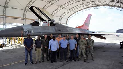 QF-16 Auslieferung von Boeing in Jacksonville, Florida.