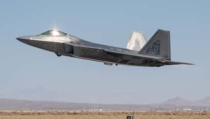 Lockheed Martin F-22A Raptor auf der Edwards AFB.