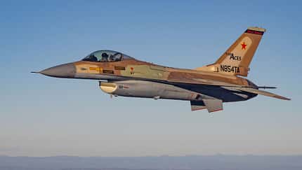 Top Aces nutzt F-16 für das Aggressor-Training mit der US Air Force.