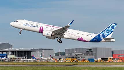 Der zweite A321XLR beim Erstflug in Hamburg.