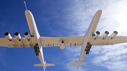 Stratolaunch Roc mit Hyperschall-Flugkörper Talon-A.