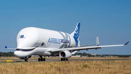 BelugaXL steckt tagelang im Matsch fest