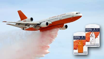 Ein Stück Löschbomber-DC-10 für den Schlüsselbund