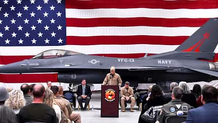 Die US Navy erhält gebrauchte F-16C Fighting Falcon für ihre Aggressor Squadrons.