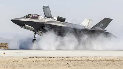 F-35B gerät bei „Känguru-Landung“ außer Kontrolle 
