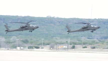 Die Niederlande haben mit der Einführung des AH-64E Apache Guardian begonnen. Vorhandene D-Modelle werden modernisiert.