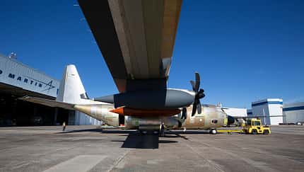 Die erste Lockheed Martin KC-130J für die Luftwaffe hat die Endmontagehalle in Marietta verlassen.