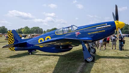 Wird die Thunderbird-Mustang der neue Oshkosh-Champion?   