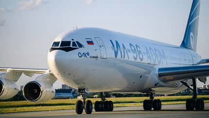 Iljuschin Il-96-400M 