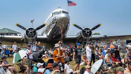 Warbirds, Russen-Jets und eine Riesenparty