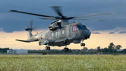 Erster Leonardo AW101-Marinehubschrauber für Polen.