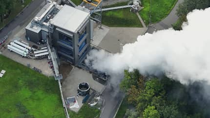 Ariane-6-Oberstufe durchläuft Erstflug am Boden