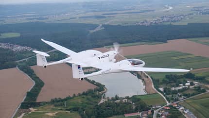HY4 fliegt erstmals mit flüssigem Wasserstoff