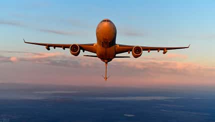 Airbus A330 MRTT Frankreich von vorn Sonnenuntergang